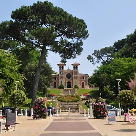 C213 Vue Terrasse, Parking Lejlighed